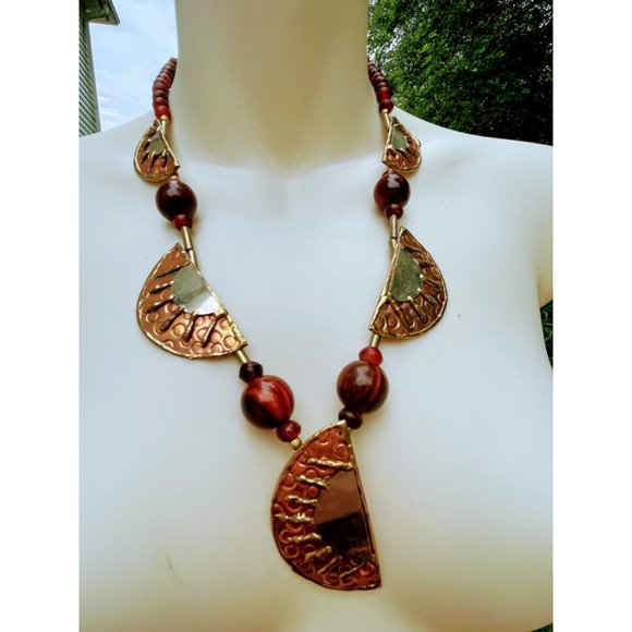 Vintage Bakelite Beaded Necklace Brutalist Brass copper Half Medallions - Picture 6 of 13